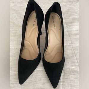 Gianni Bini Sampras Suede Pointed Toe Pumps - size 7